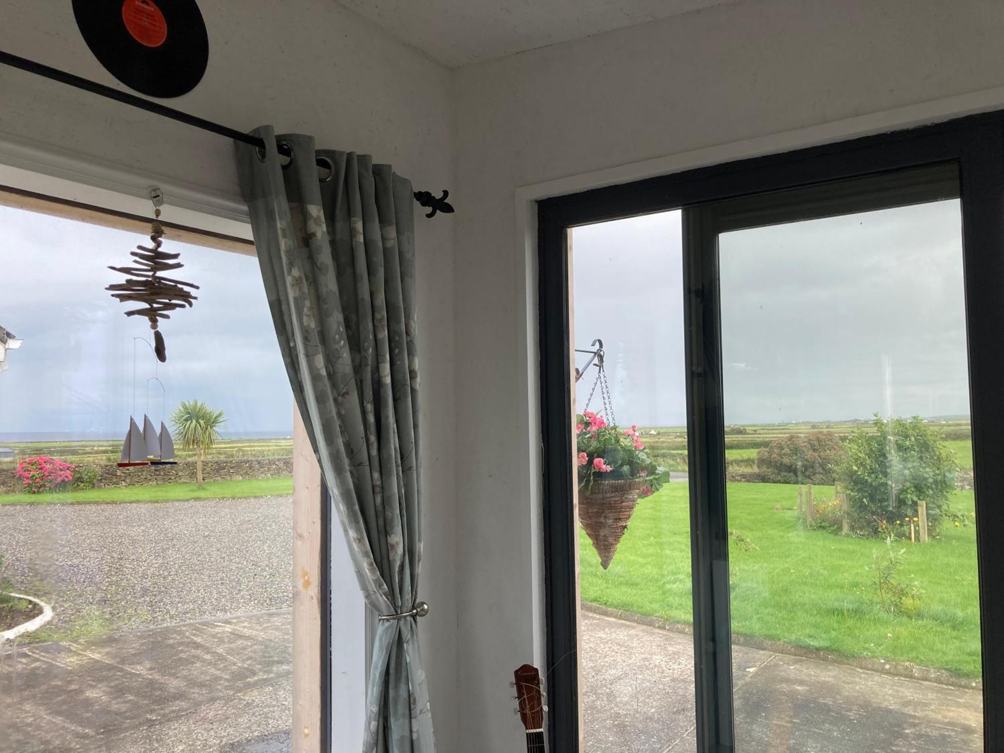 Ferienwohnung Wild Atlantic Cabin Sligo Exterior foto